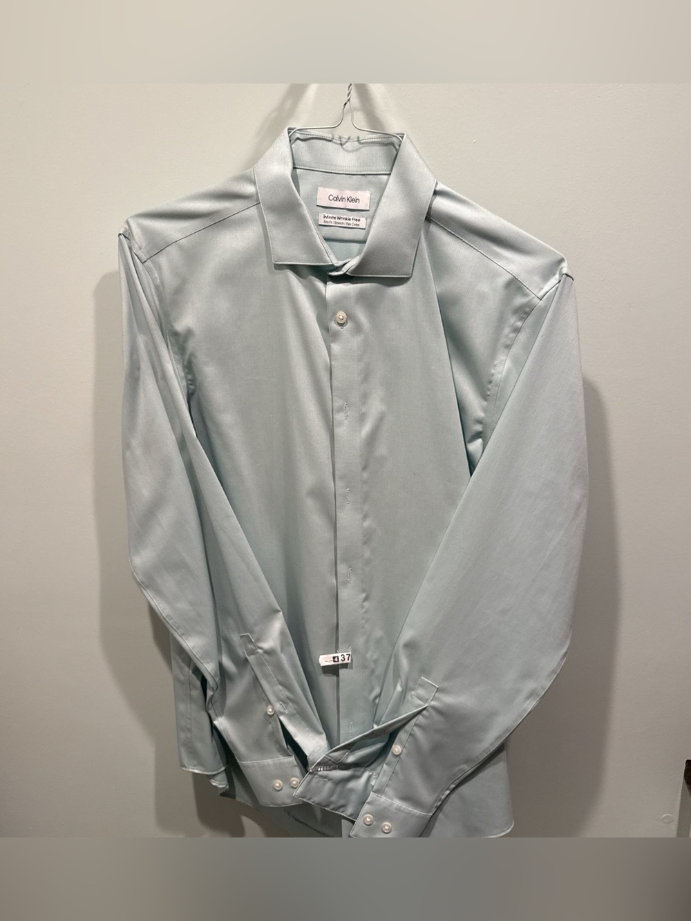 Calvin Klein, infinite wrinkle free slim fit stretch, flex collar, dress shirt